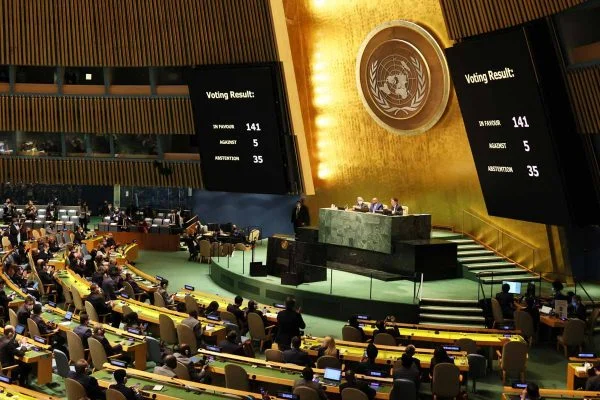 ONU condena guerra da Rússia contra a Ucrânia, com voto do Brasil